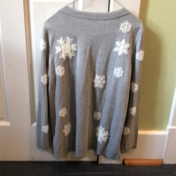 snowflake long sleeve - Picture 2 of 2